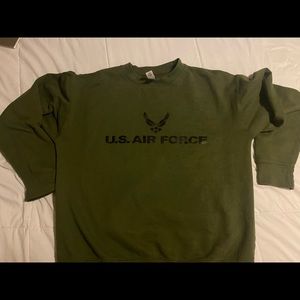 Us Air Force green crew neck sweater